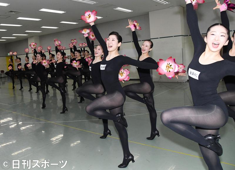 宝塚104期生、初舞台で披露するラインダンス公開