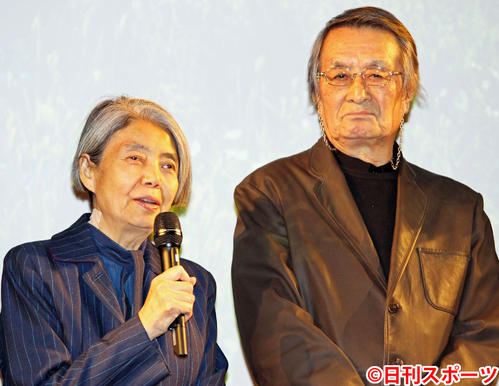 主人公モリを演じる山崎努（右）と、妻役の樹木希林（撮影・杉山理紗）