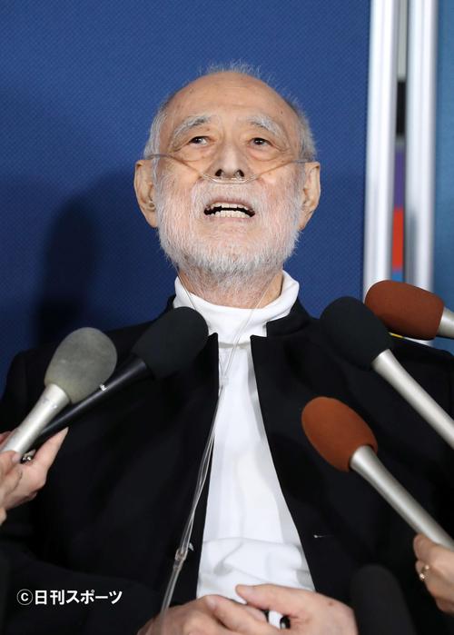 朝丘雪路さんの思い出を語る津川雅彦(撮影・鈴木正人)