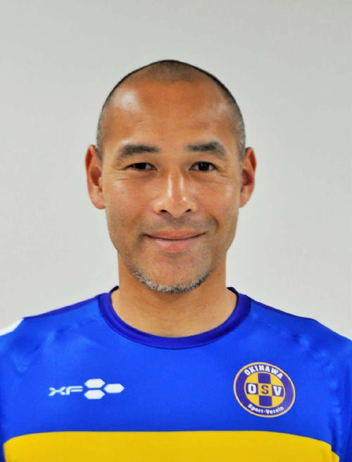 名誉監督に就任した高原直泰