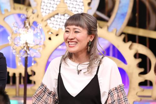 日本テレビ系で13日放送の「１周回って知らない話」で、過去の恋愛事情を赤裸々に語る丸山桂里奈（Ｃ）日本テレビ