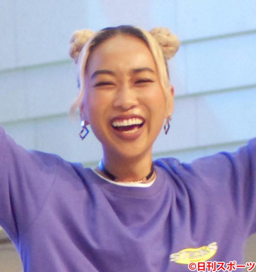青山テルマ