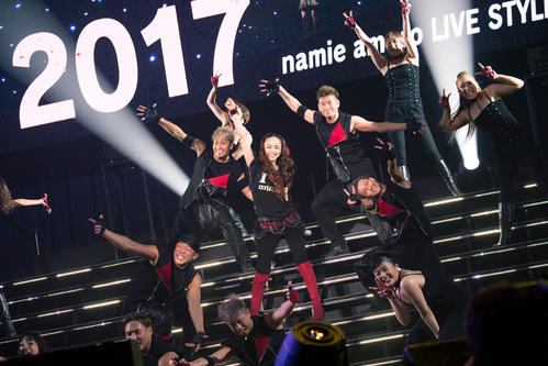 15日、ラストステージに立った安室奈美恵
