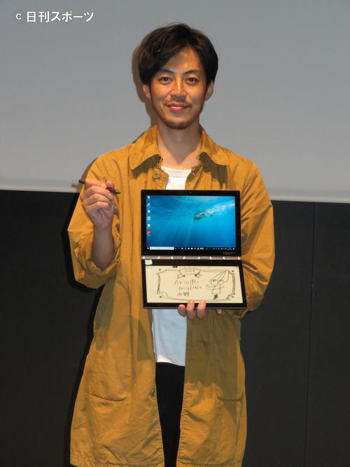 レノボ・ジャパンのイベントに参加した西野亮広