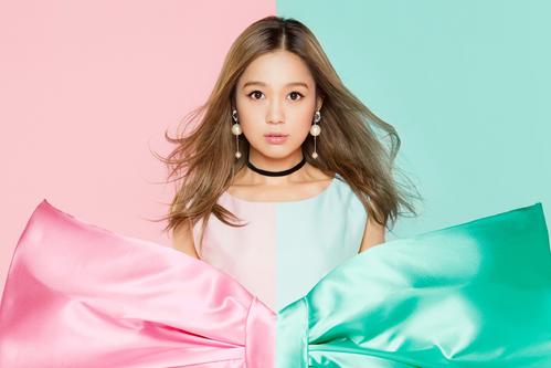 ベストアルバム「Love　Collection2～pink～」「～mint～」を発売する西野カナ
