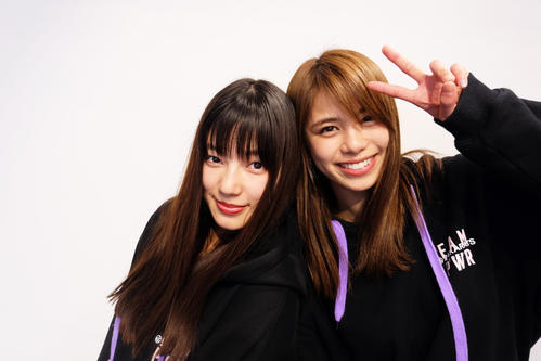 家族思いの石井杏奈（左）と泣き上戸の佐藤晴美（撮影・Dream　Aya）
