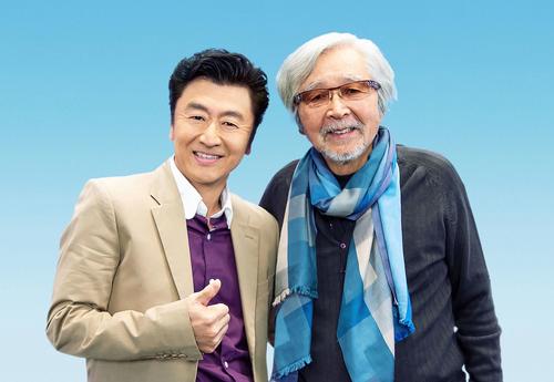 山田洋次監督(右)のラブコールで節目作に花を添えることとなった桑田佳祐