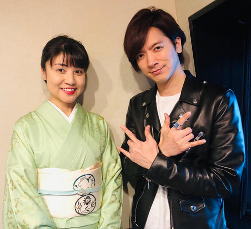 TOKYO　FM「DAIGOのOHAYO－WISH!!」の収録に臨んだ山崎まゆみ氏（左）とDAIGO