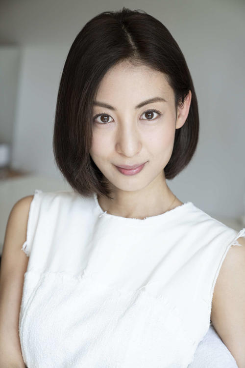 5月1日付でホリプロインターナショナルに所属する大久保麻梨子