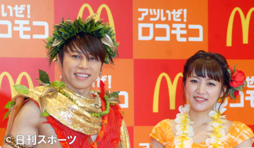 T．M．Revolutionの西川貴教（左）と高橋みなみ（2018年7月4日撮影）
