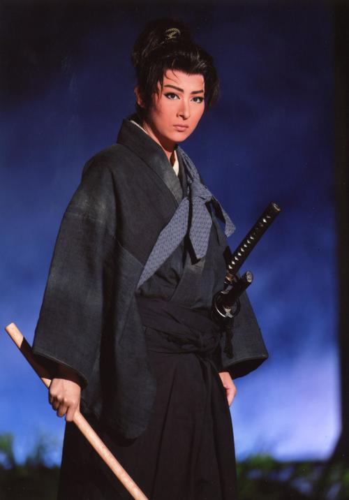 「夢現無双」で宮本武蔵を演じる珠城りょう