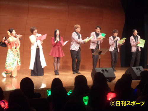 第1回ザ・令和ライブに出演した左から工藤あやの、KANA、門松みゆき、純烈の4人