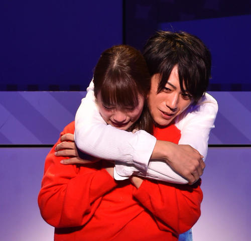 昨年舞台「カレフォン」で共演した川栄李奈と廣瀬智紀