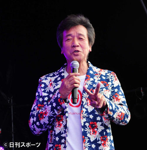 デビュー51年で初の野外フェスに出演した前川清（撮影・松本久）