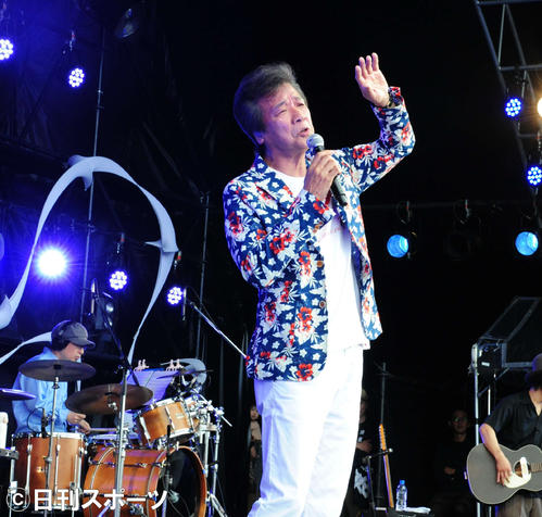 デビュー51年で初の野外フェスに出演した前川清（撮影・松本久）