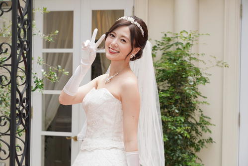 日本テレビ系「俺のスカート、どこ行った？」25日放送の第6話でウエディングドレス姿を披露する白石麻衣
