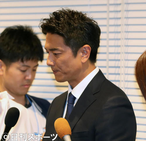 車中不倫の原田龍二会見 妻と子供につらい思いを 芸能 日刊スポーツ