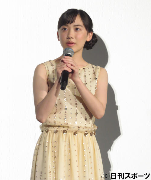 映画「ゴジラ　キング・オブ・モンスターズ」の初日舞台あいさつに出席した芦田愛菜