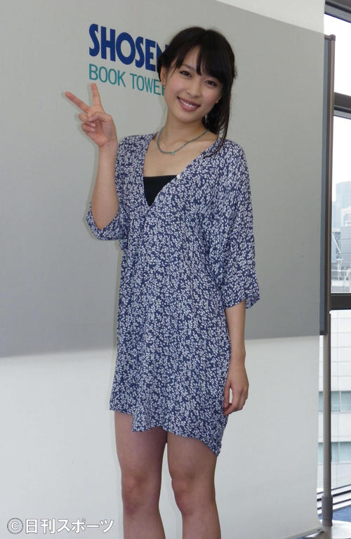 黒川芽以（2010年07月10日撮影）