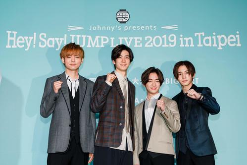 2度目の台湾公演開催を発表したHey！Say！JUMP。左から薮宏太、中島裕翔、知念侑李、山田涼介