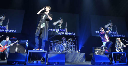 ライブを行ったFLOW