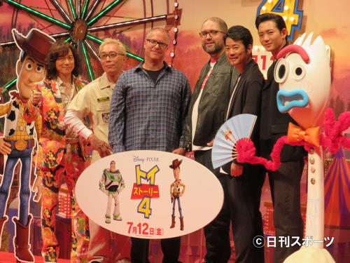 来日スペシャルイベントに出席した、左からダイアモンド☆ユカイ、所ジョージ、マーク・ニールセン、ジョシュ・クーリー監督、唐沢寿明、竜星涼