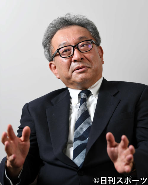 インタビューに答えるフジテレビ遠藤龍之介社長（撮影・加藤諒）