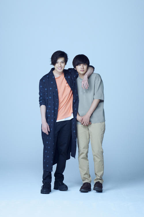 映画「サヨナラまでの30分」でダブル主演する新田真剣佑（左）と北村匠海