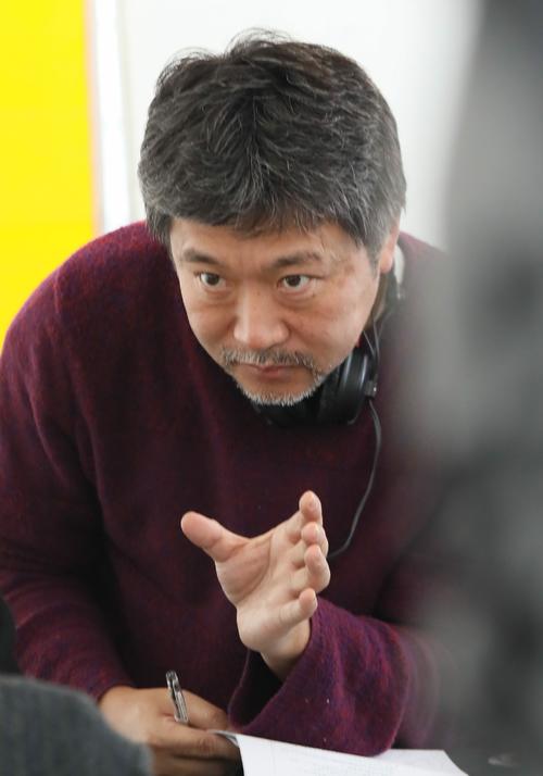 最新作「真実」がヴェネチア国際映画祭コンペティション　photo　L．Champoussin（C）3B－Bunbuku－Mi　Movies－FR3