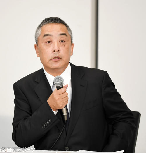 吉本興業の岡本昭彦社長
