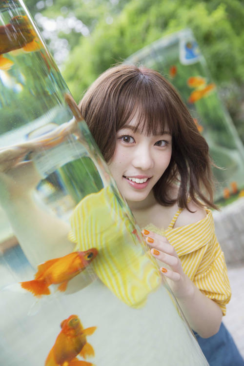 小池美波初のソロ写真集収録カット　撮影／阿部ちづる