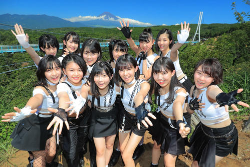 7日にメジャーデビューをするBEYOOOOONDS（ビヨーンズ）