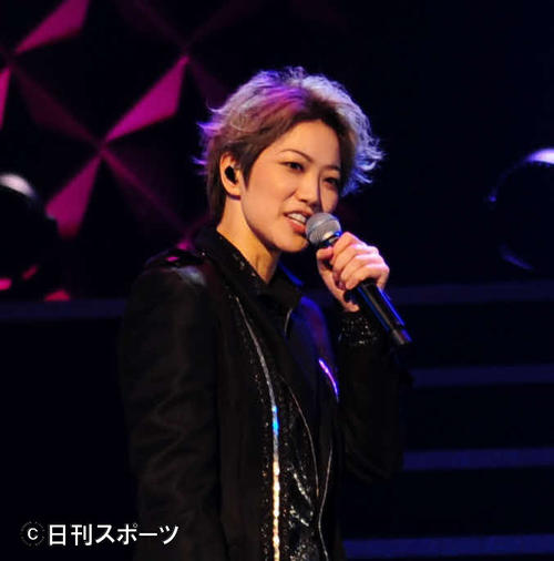 宝塚退団後、初のライブを行った七海ひろき（撮影・松本久）