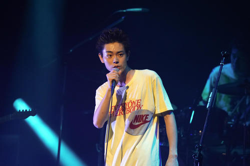 福岡でツアー初日公演を開催した菅田将暉