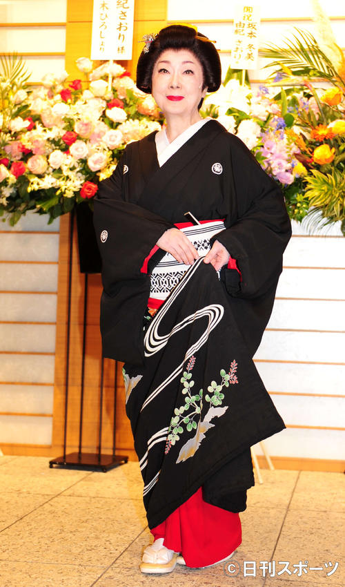 デビュー50周年記念で、一人芝居「夢の花」を観世能楽堂で上演した由紀さおり（撮影・松本久）