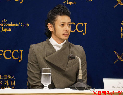 映画「ある船頭の話」外国特派員協会記者会見に出席したオダギリジョー監督（撮影・遠藤尚子）