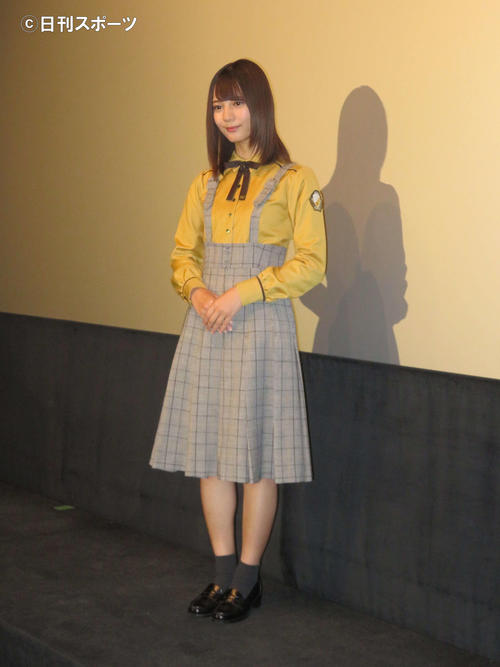 サプライズで舞台あいさつに出席した小坂菜緒（撮影・横山慧）