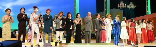 JASRAC創立80周年記念コンサートの出演者ら