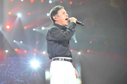 「ニッポン放送　岡村隆史のオールナイトニッポン歌謡祭」で歌う岡村隆史