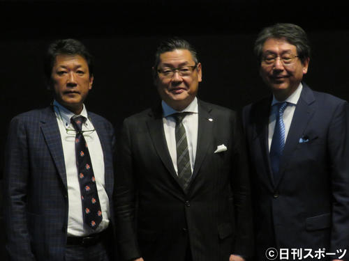 「丸の内ピカデリー　ドルビーシネマ」先行内覧会に出席した、迫本淳一松竹代表取締役社長（中央）