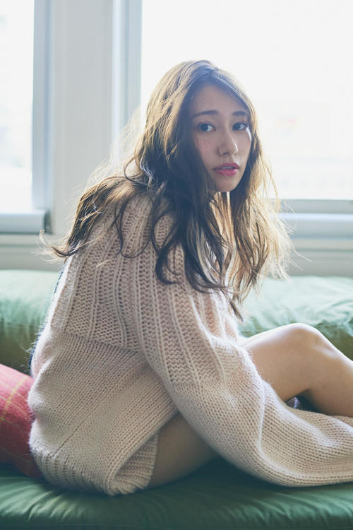 セカンド写真集発売が決まった桜井玲香