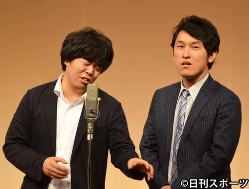 今季4回連続6度目の優勝を飾った宮下草薙。左が草薙、右が宮下（撮影・吉池彰）