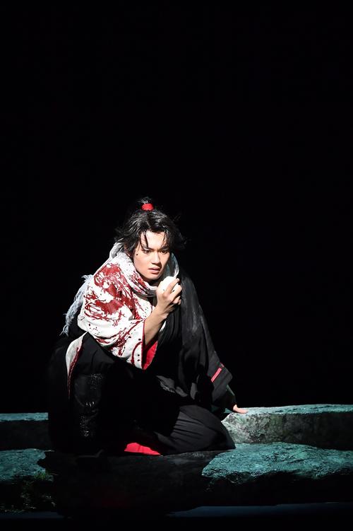 「里見八犬伝」に主演する佐野勇斗