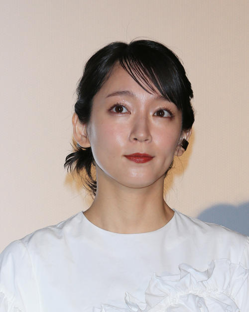 吉岡里帆（撮影・中島郁夫）