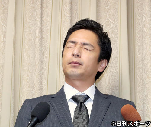 23日、会見を行ったチュートリアルの徳井義実（2019年10月23日撮影）