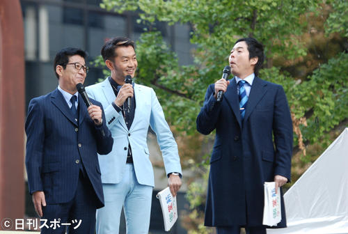 松井一郎大阪市長（左）のボケ連発にタジタジになる今田耕司（右）