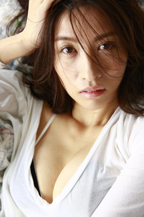 11年ぶりにグラビアに挑戦した加藤理恵