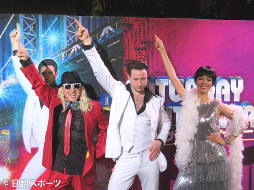 「サタデー・ナイト・フィーバー」会見で左からDJ KOO、リチャード・ウィンザー、アンミカ