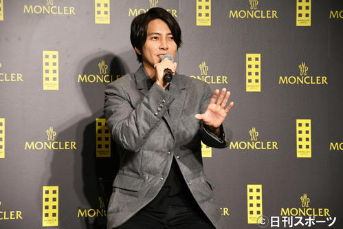 「MONCLER　HOUSE　OF　GENIUS　TOKYO」オープニングイベントでトークする山下智久（撮影・大友陽平）
