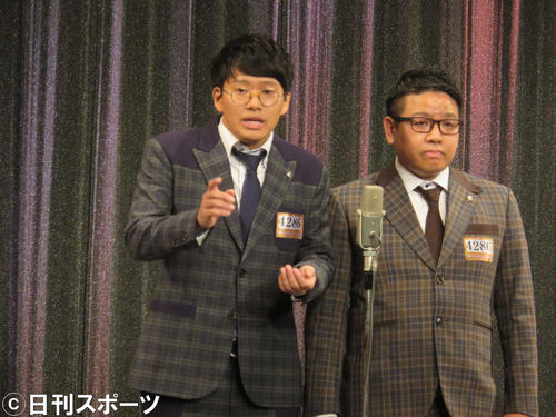 M－1グランプリ2019の3回戦に出場したミキの亜生（左）と昴生